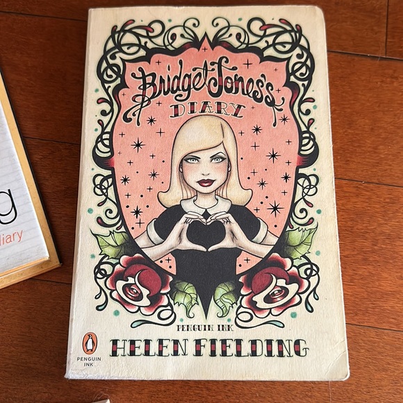 Book bundle - Picture 2 of 5